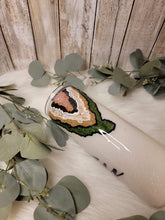 Load image into Gallery viewer, Glittered Geode Style