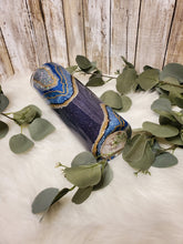 Load image into Gallery viewer, Glittered Geode Style