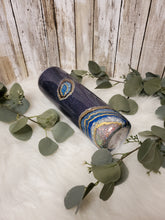 Load image into Gallery viewer, Glittered Geode Style